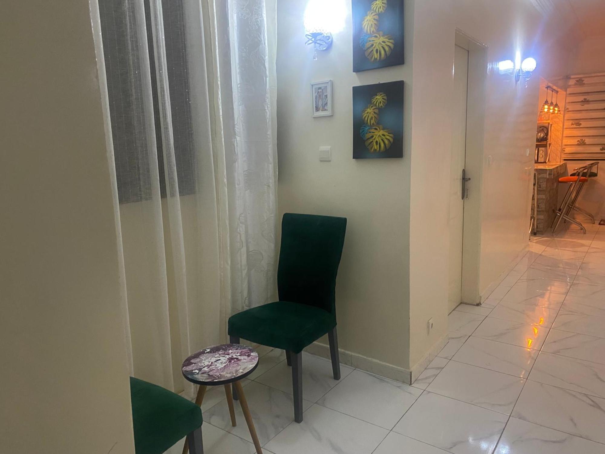 Pensión For Rent In An And Bathroom Dakar
